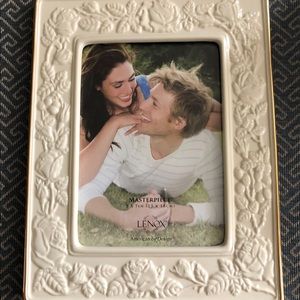Lenox Picture Frame